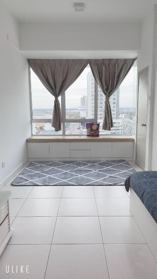 Akademik Suite Mount Austin ยะโฮร์บาห์รู ภายนอก รูปภาพ