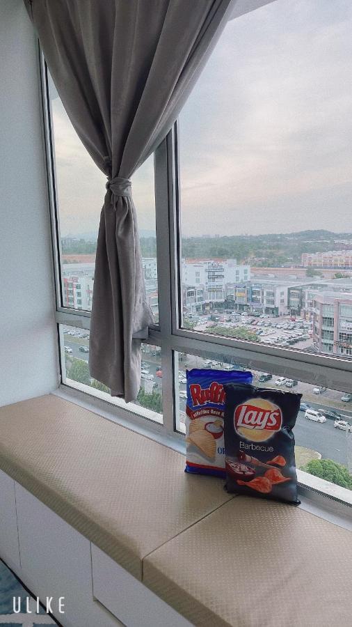 Akademik Suite Mount Austin ยะโฮร์บาห์รู ภายนอก รูปภาพ