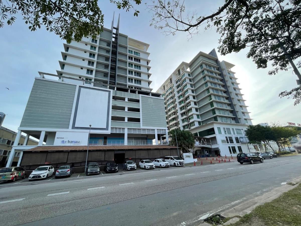 Akademik Suite Mount Austin ยะโฮร์บาห์รู ภายนอก รูปภาพ