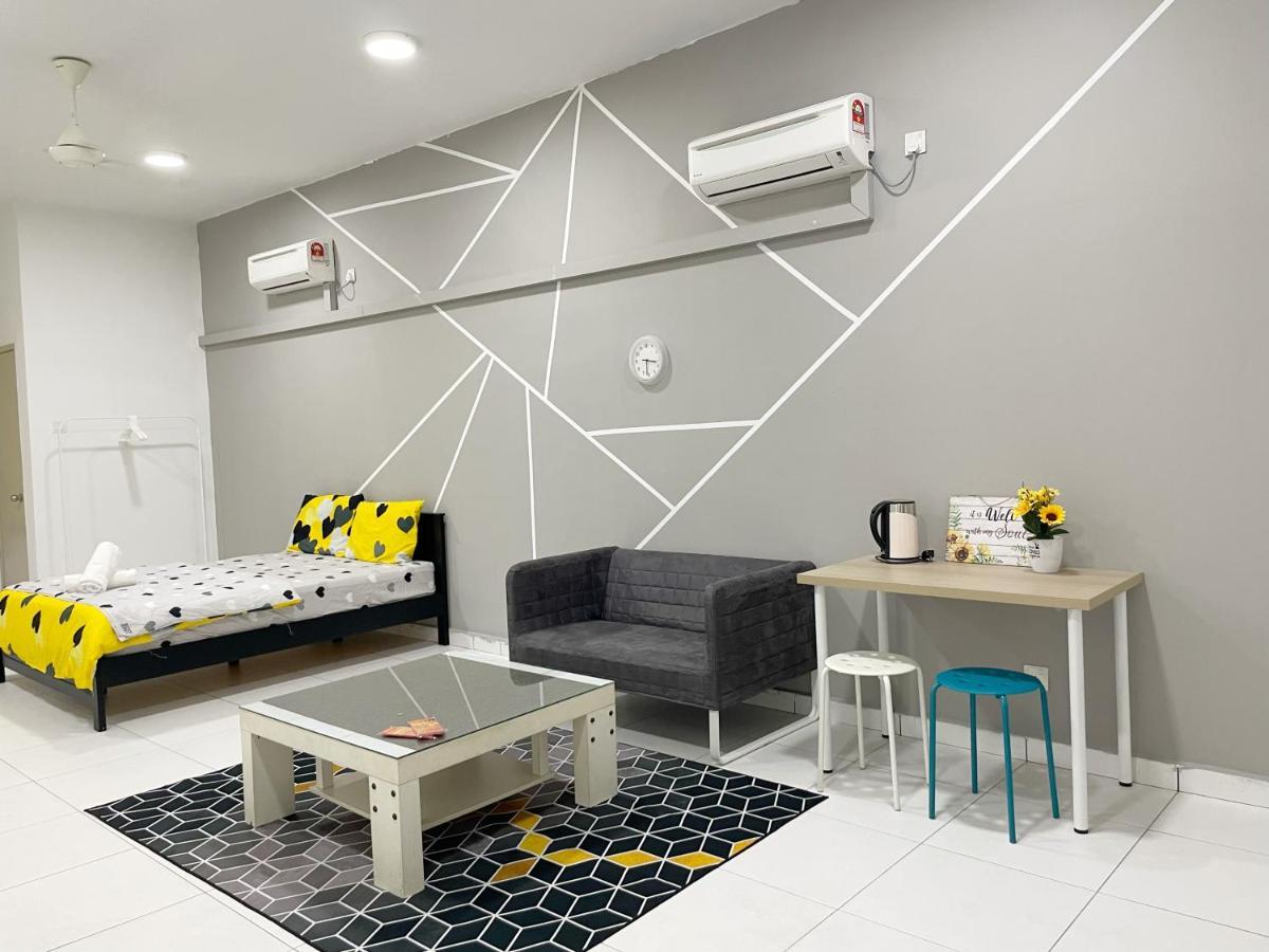 Akademik Suite Mount Austin ยะโฮร์บาห์รู ภายนอก รูปภาพ