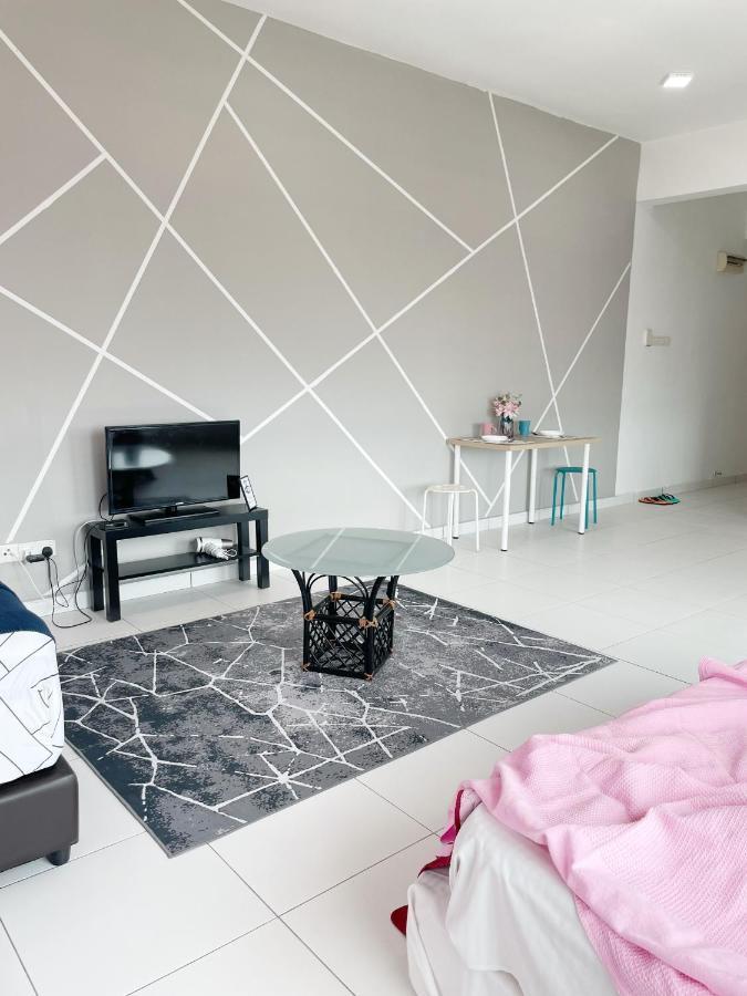 Akademik Suite Mount Austin ยะโฮร์บาห์รู ภายนอก รูปภาพ